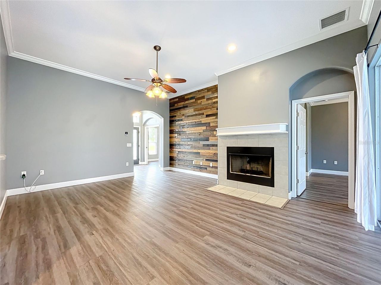 12912 Honey Blossom Drive, Grand Island, FL 32735 Photo