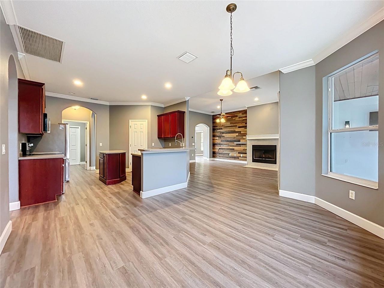 12912 Honey Blossom Drive, Grand Island, FL 32735 Photo