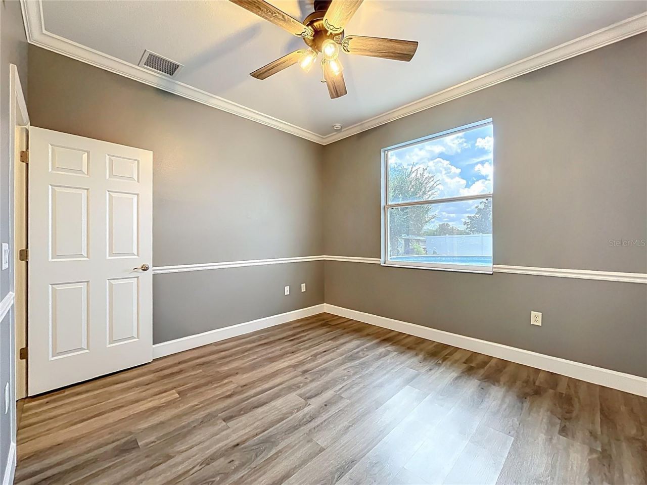 12912 Honey Blossom Drive, Grand Island, FL 32735 Photo