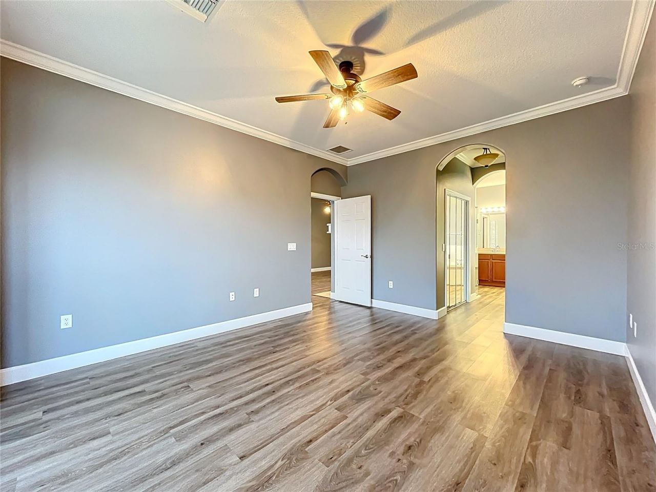 12912 Honey Blossom Drive, Grand Island, FL 32735 Photo