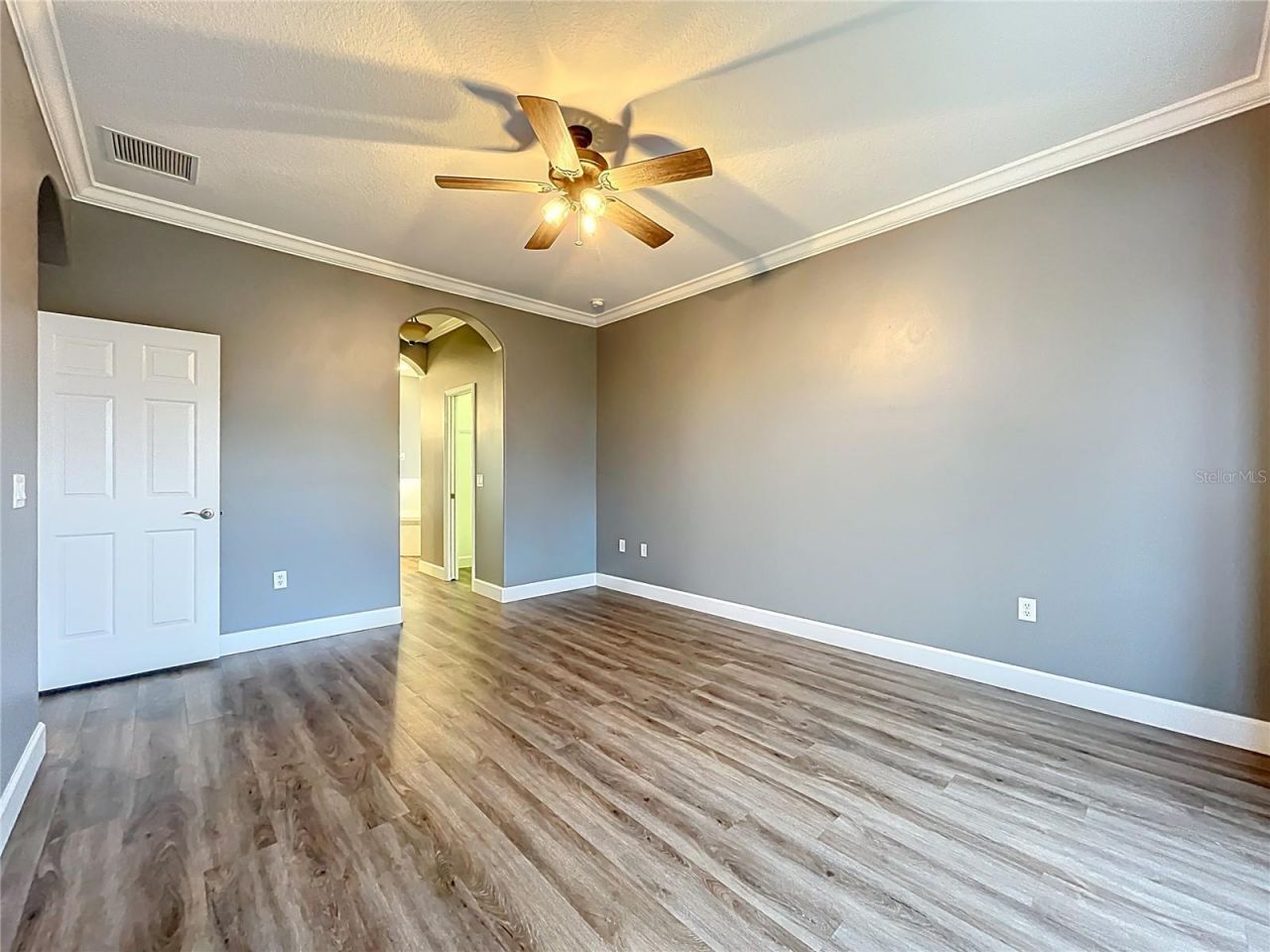 12912 Honey Blossom Drive, Grand Island, FL 32735 Photo