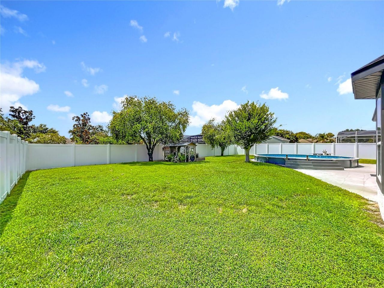 12912 Honey Blossom Drive, Grand Island, FL 32735 Photo