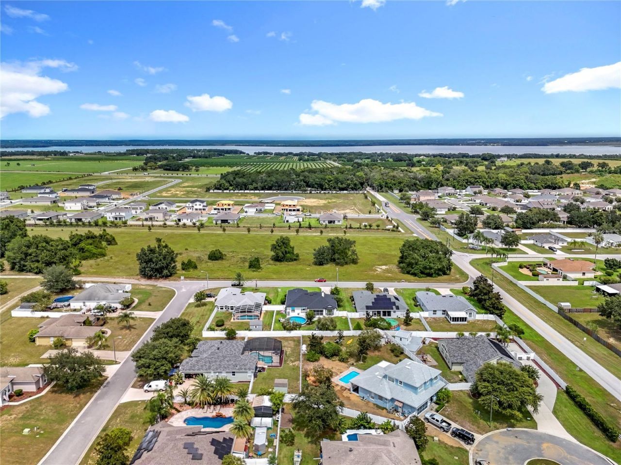 12912 Honey Blossom Drive, Grand Island, FL 32735 Photo