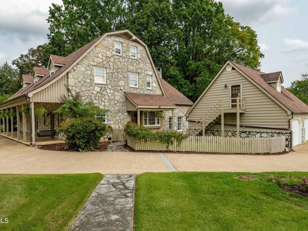 7 Llewellyn Wood, Johnson City, TN 37601