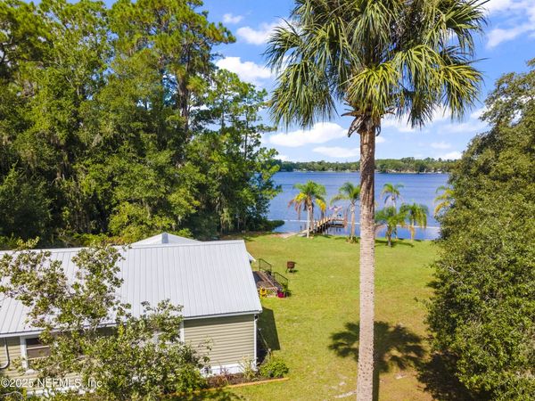 942 STATE RD 20, Interlachen, FL 32148