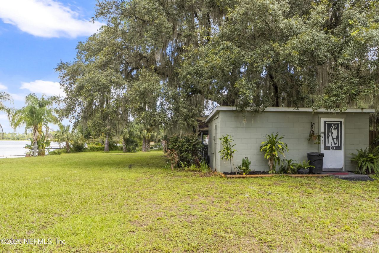 942 State Rd 20, Interlachen, FL 32148 Photo