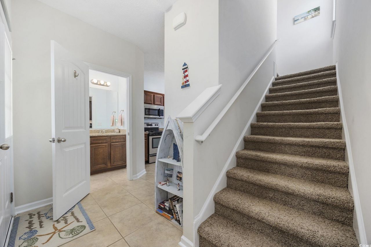 611 Surfsong Way Photo 17