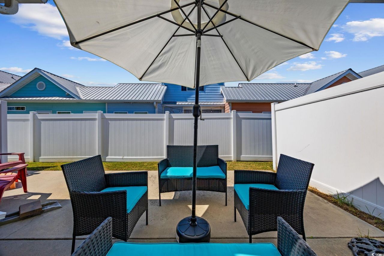 611 Surfsong Way Photo 24