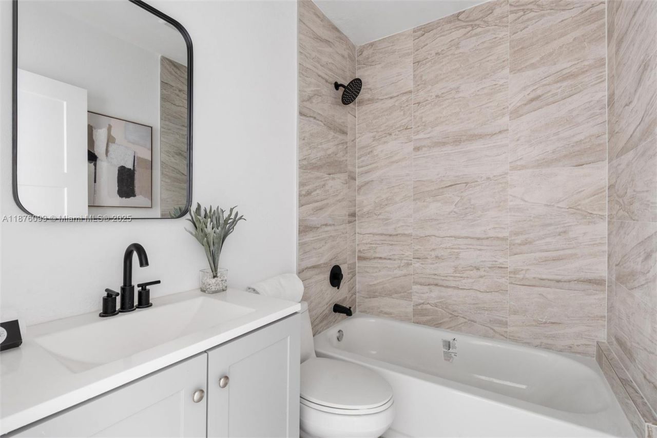 3230 Taft St, Hollywood, FL 33021 Photo