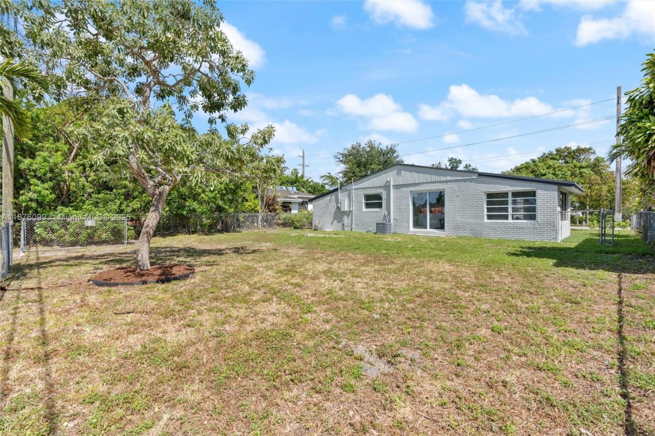 3230 Taft St, Hollywood, FL 33021 Photo