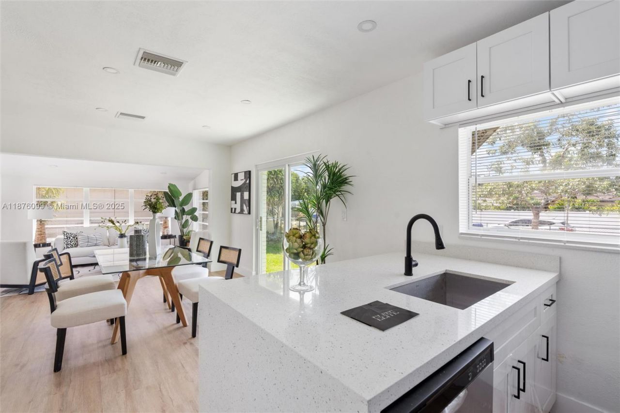 3230 Taft St, Hollywood, FL 33021 Photo