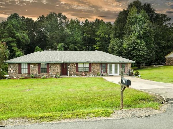 1109 Nicholas Drive, New Llano, LA 71461