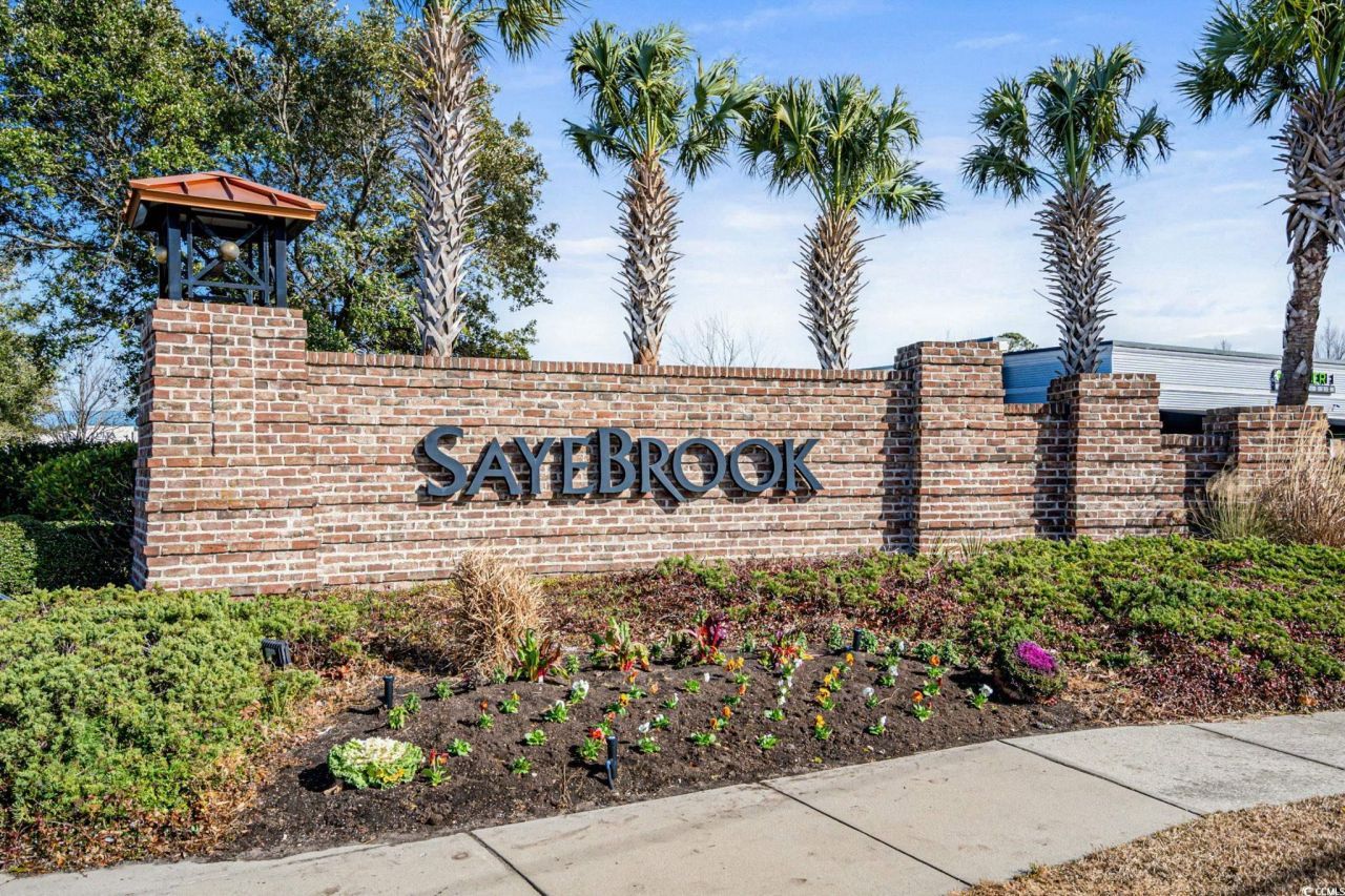 477 Ayrhill Loop Photo 3