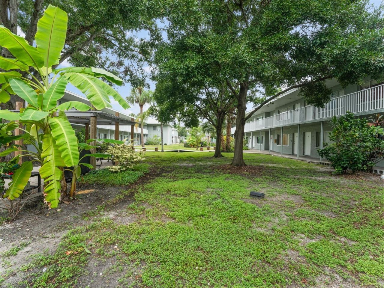 335 47th Avenue N, Unit 244, Saint Petersburg, FL 33703 Photo