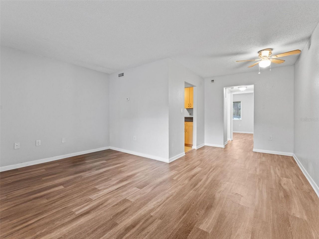 335 47th Avenue N, Unit 244, Saint Petersburg, FL 33703 Photo