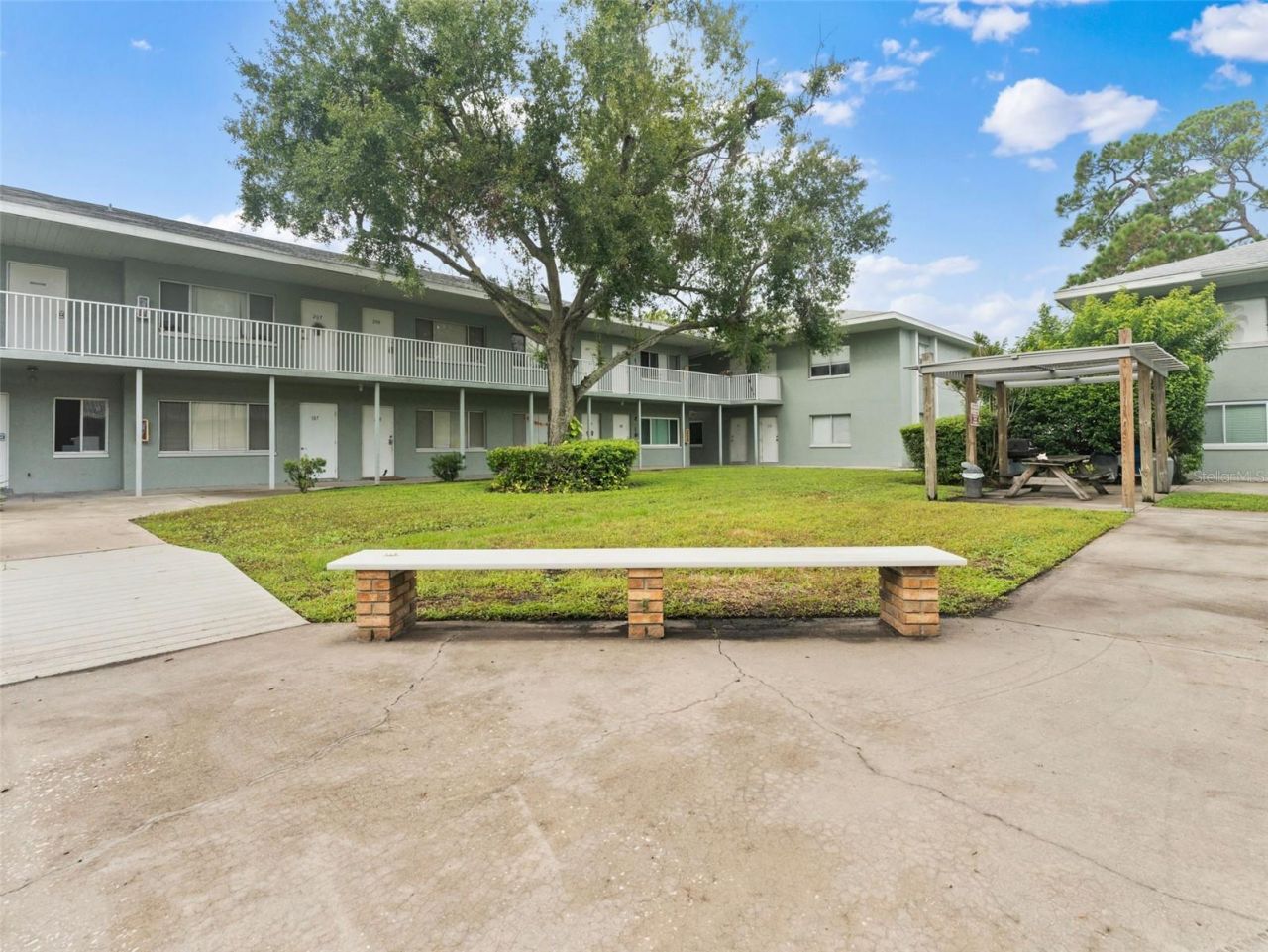 335 47th Avenue N, Saint Petersburg, FL 33703 Photo