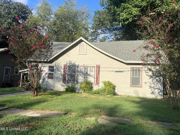 205 N Victoria Avenue, Cleveland, MS 38732
