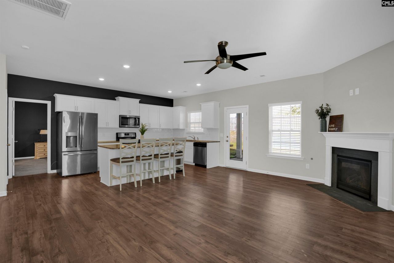 707 Channing Creek Lane Photo 4