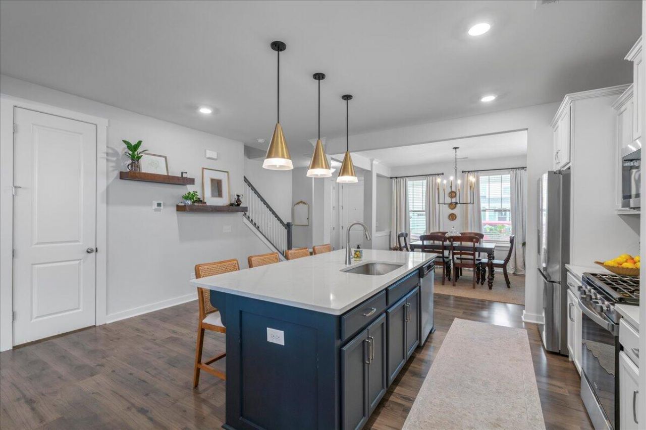 1011 Swamp Harrier Avenue Photo 14