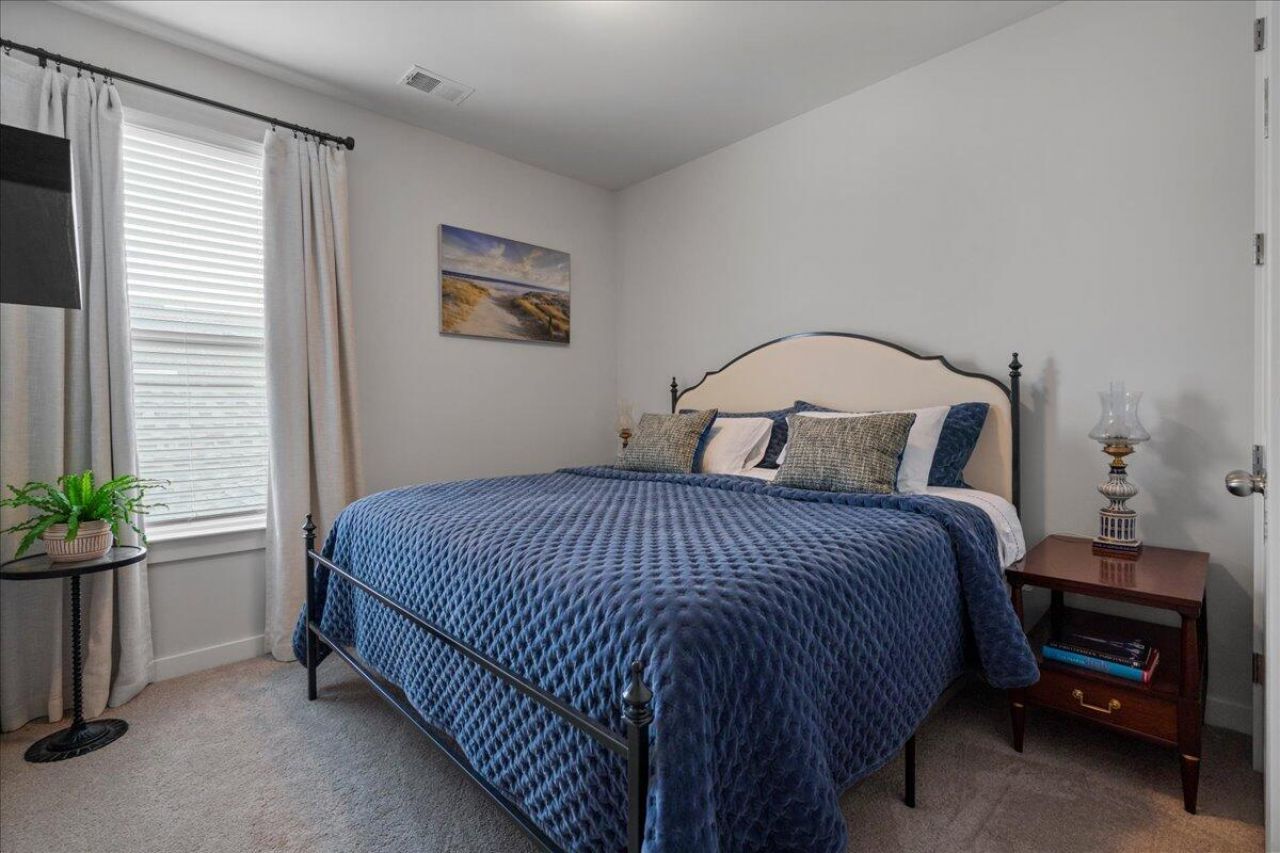 1011 Swamp Harrier Avenue Photo 26