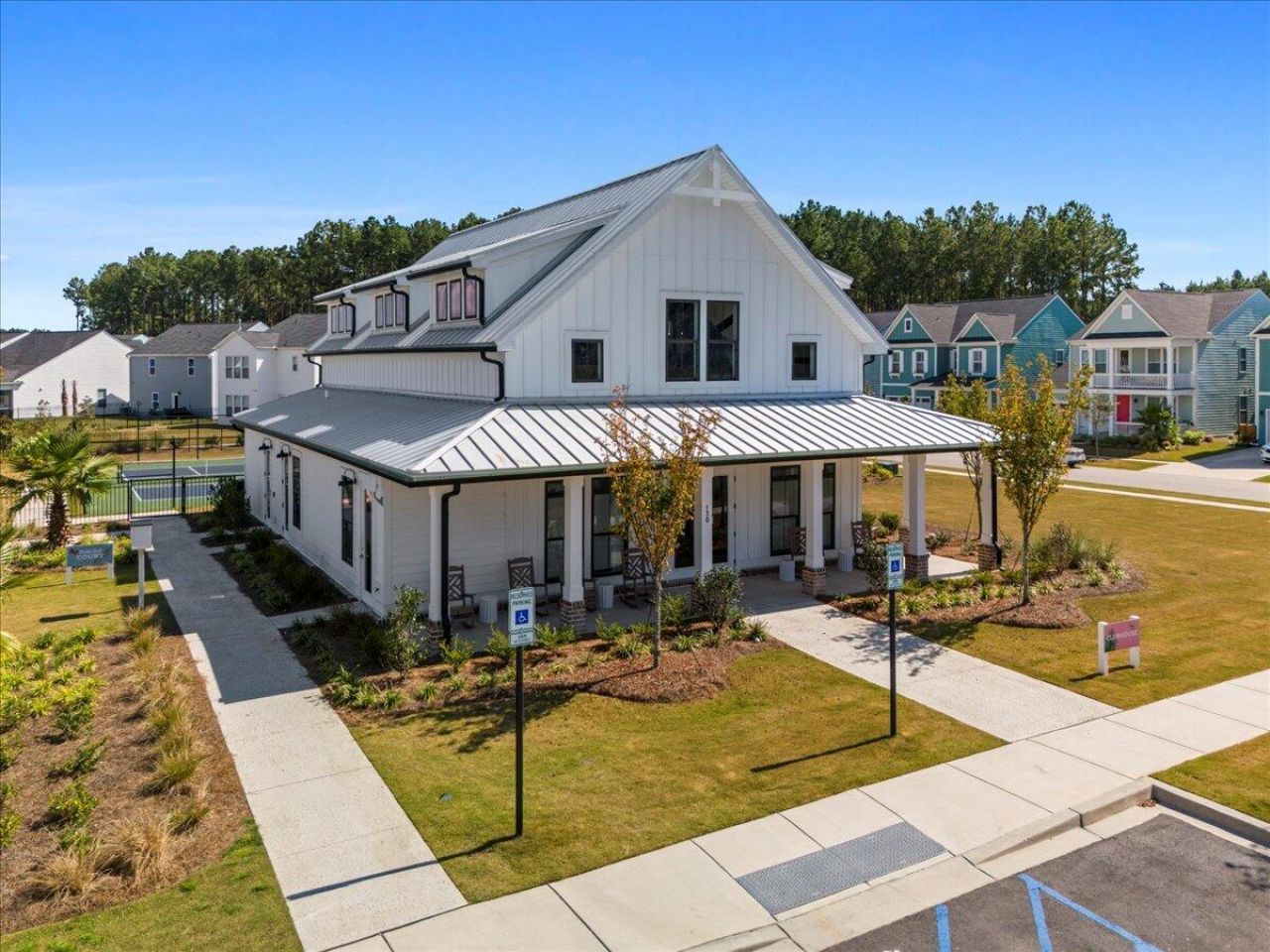 1011 Swamp Harrier Avenue Photo 33