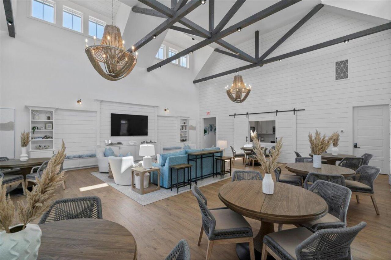 1011 Swamp Harrier Avenue Photo 35