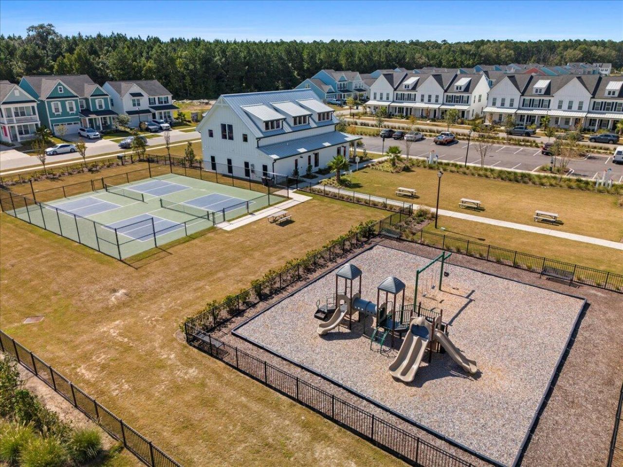 1011 Swamp Harrier Avenue Photo 49