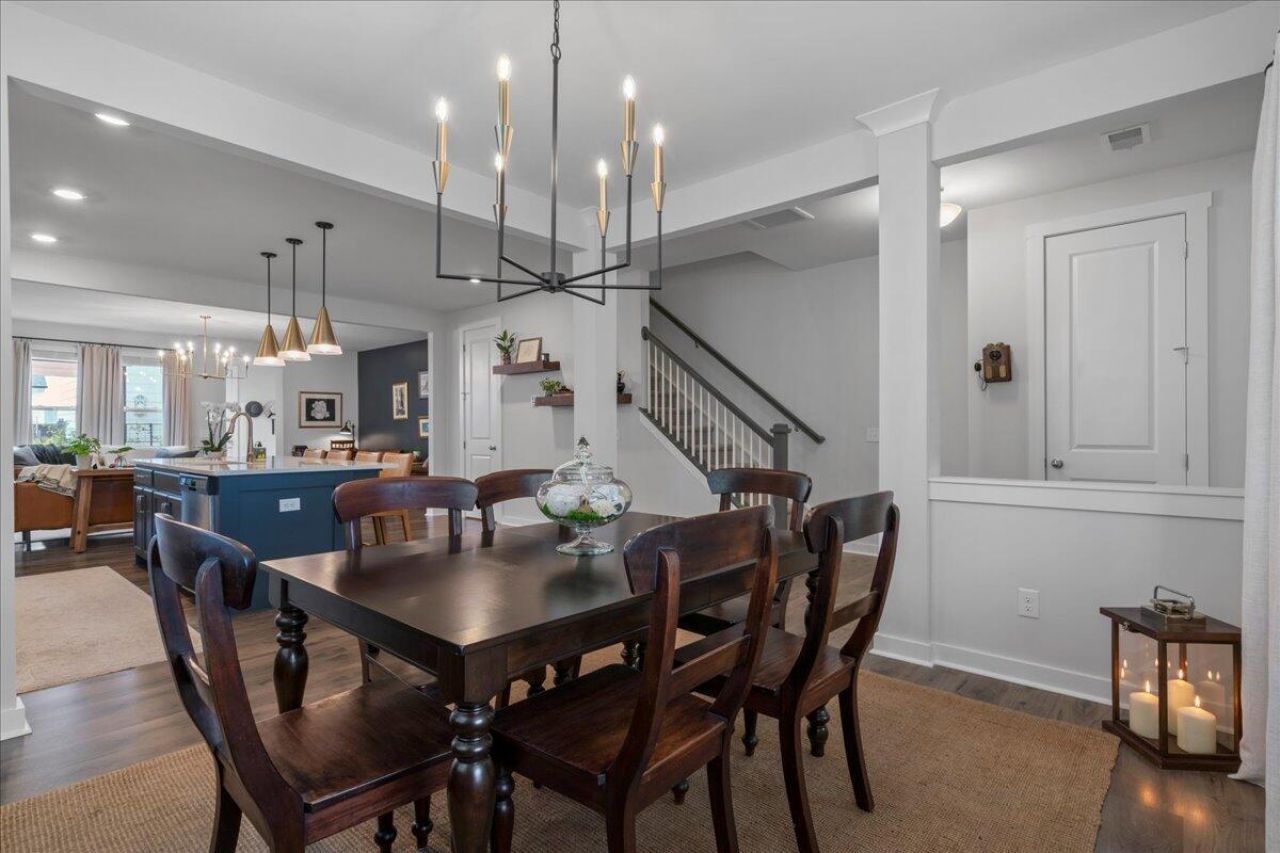 1011 Swamp Harrier Avenue Photo 7