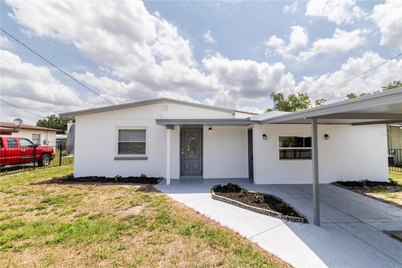 5210 S 80th Street, Tampa, FL 33619 Main Photo