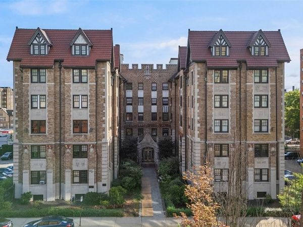 166 N Dithridge, Unit 1-E, Oakland, PA 15213