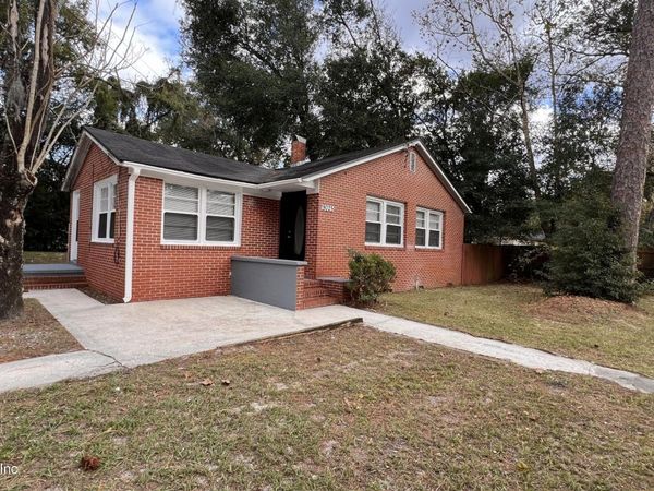 9025 MONROE Avenue, Jacksonville, FL 32208