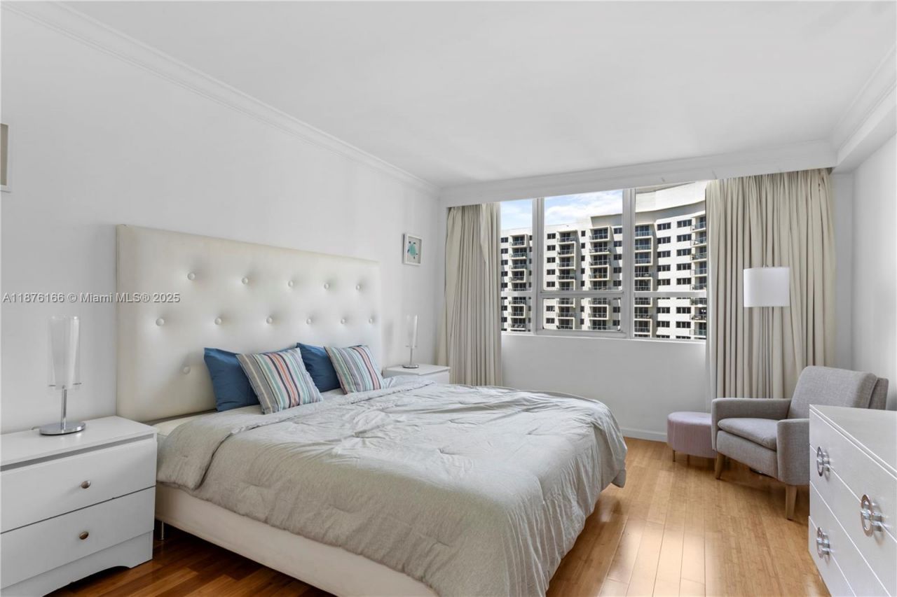 1500 Bay Rd, Unit 866S, Miami Beach, FL 33139 Photo