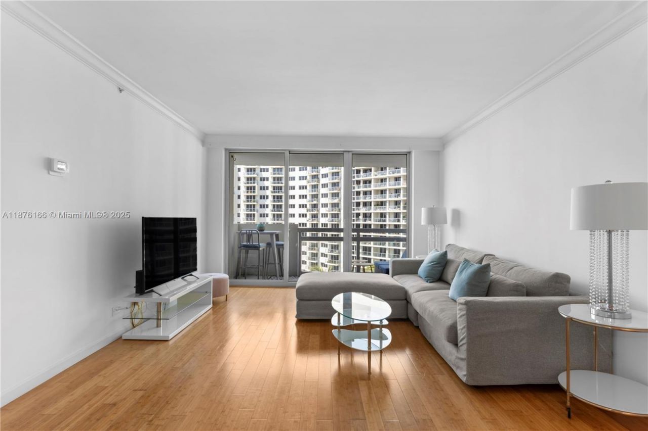 1500 Bay Rd, Unit 866S, Miami Beach, FL 33139 Photo