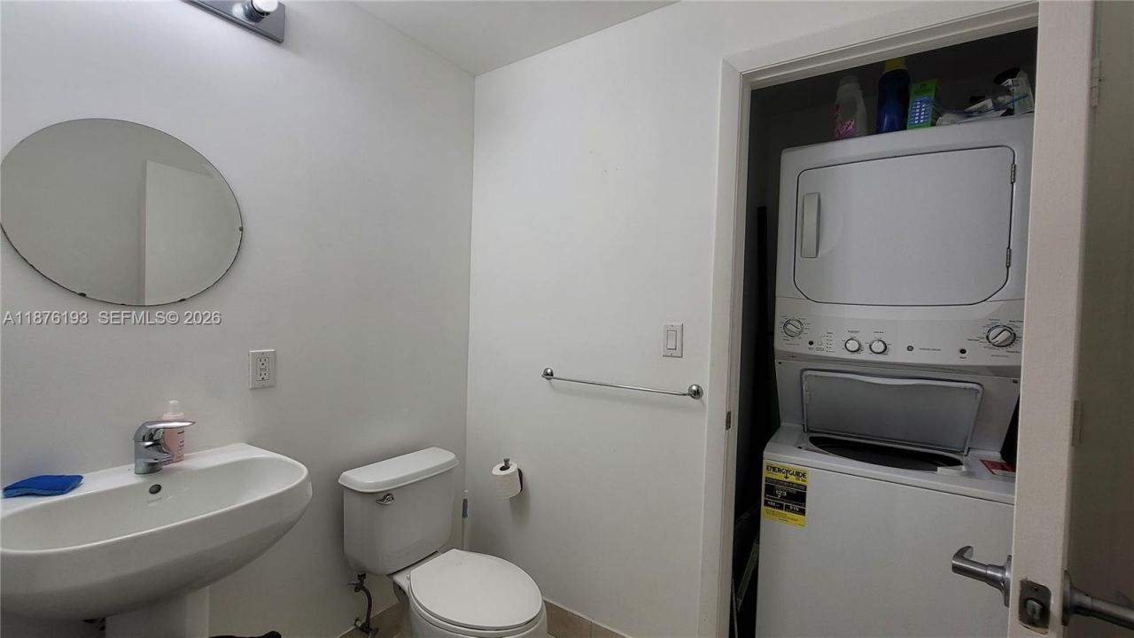 1900 N Bayshore Dr, Unit 2009, Miami, FL 33132 Photo