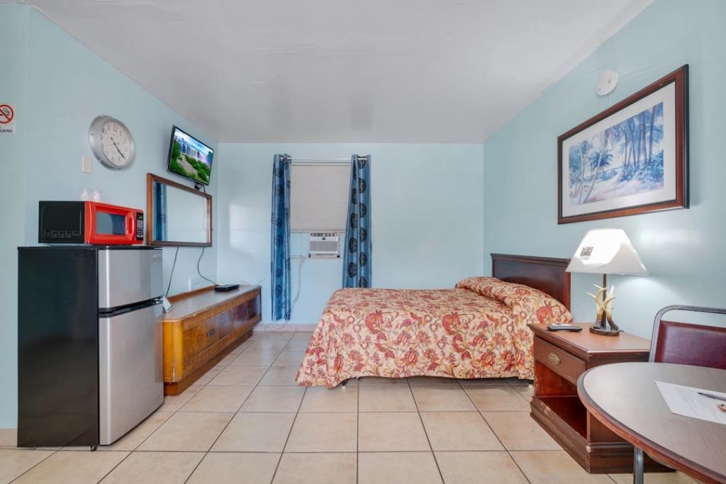 317 N Byron Butler Parkway, Perry, FL 32347 Photo