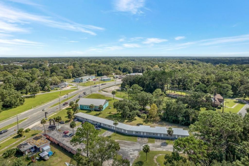 317 N Byron Butler Parkway, Perry, FL 32347 Photo