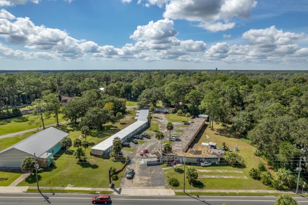 317 N Byron Butler Parkway, Perry, FL 32347 Photo