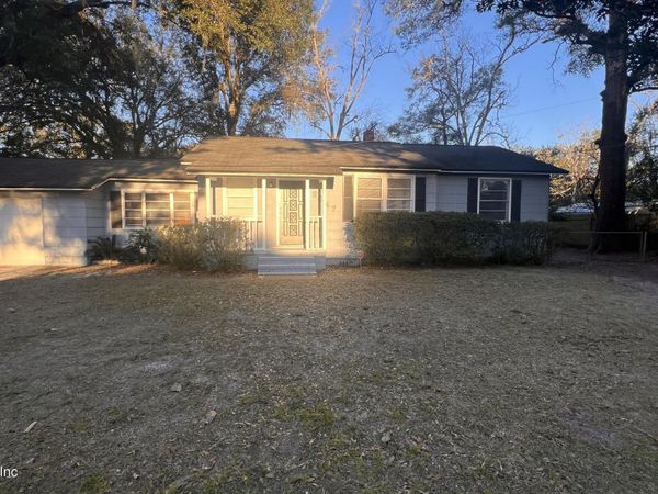 9047 VAN BUREN Avenue, Jacksonville, FL 32208