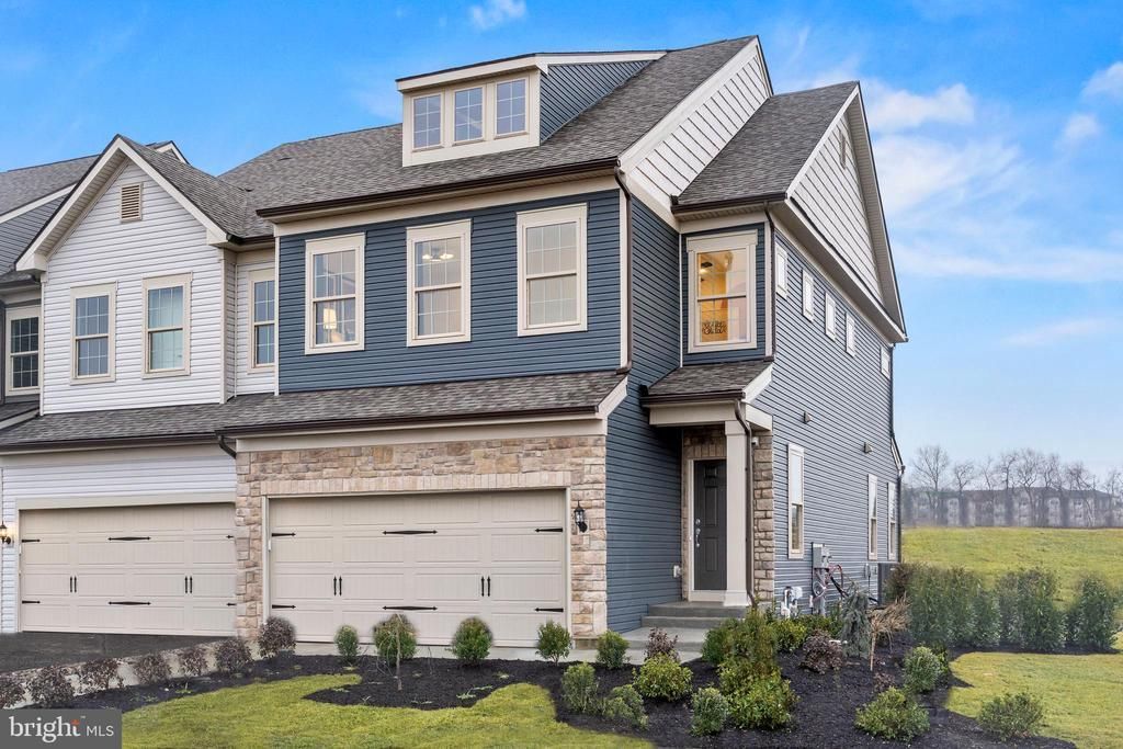 124 S Buck Tavern Way, Unit 10903, Glen Mills, PA 19342 Main Photo