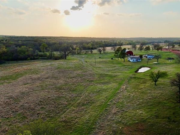 2 E Sorghum Mill Road, Arcadia, OK 73007