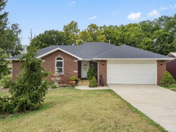 519 S Walnut Street, Walnut Grove, MO 65770