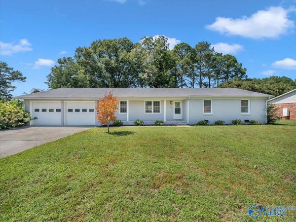 15717 Arlington Road, Athens, AL 35611