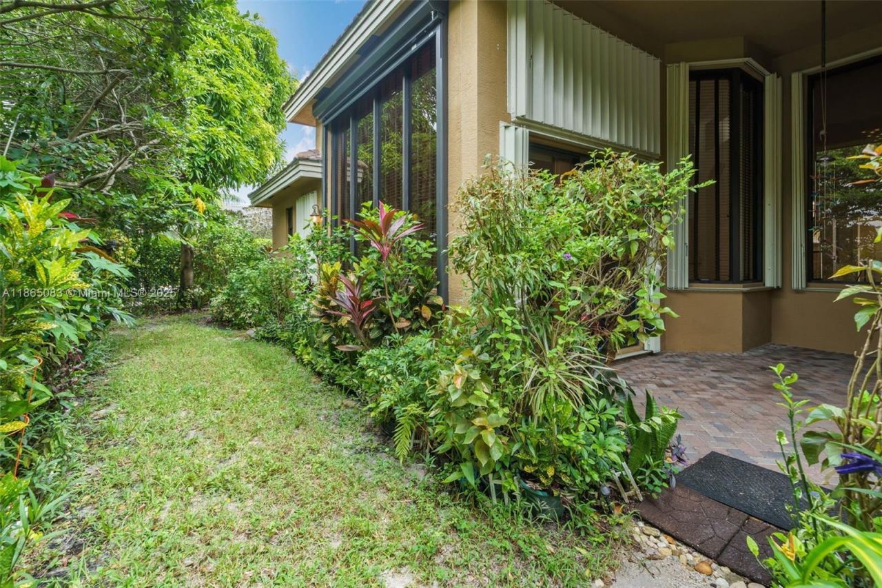 3617 Royalle Ter, Wellington, FL 33449 Photo