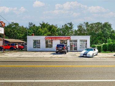 4922 Mahoning Avenue NW, Champion, OH 44483