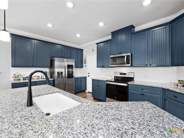 120 Kennicott Drive, Kyle, TX 78640