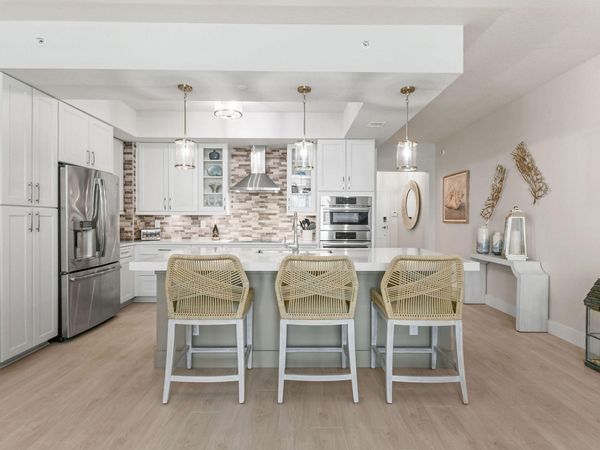 915 Bay Colony Drive S, Juno Beach, FL 33408