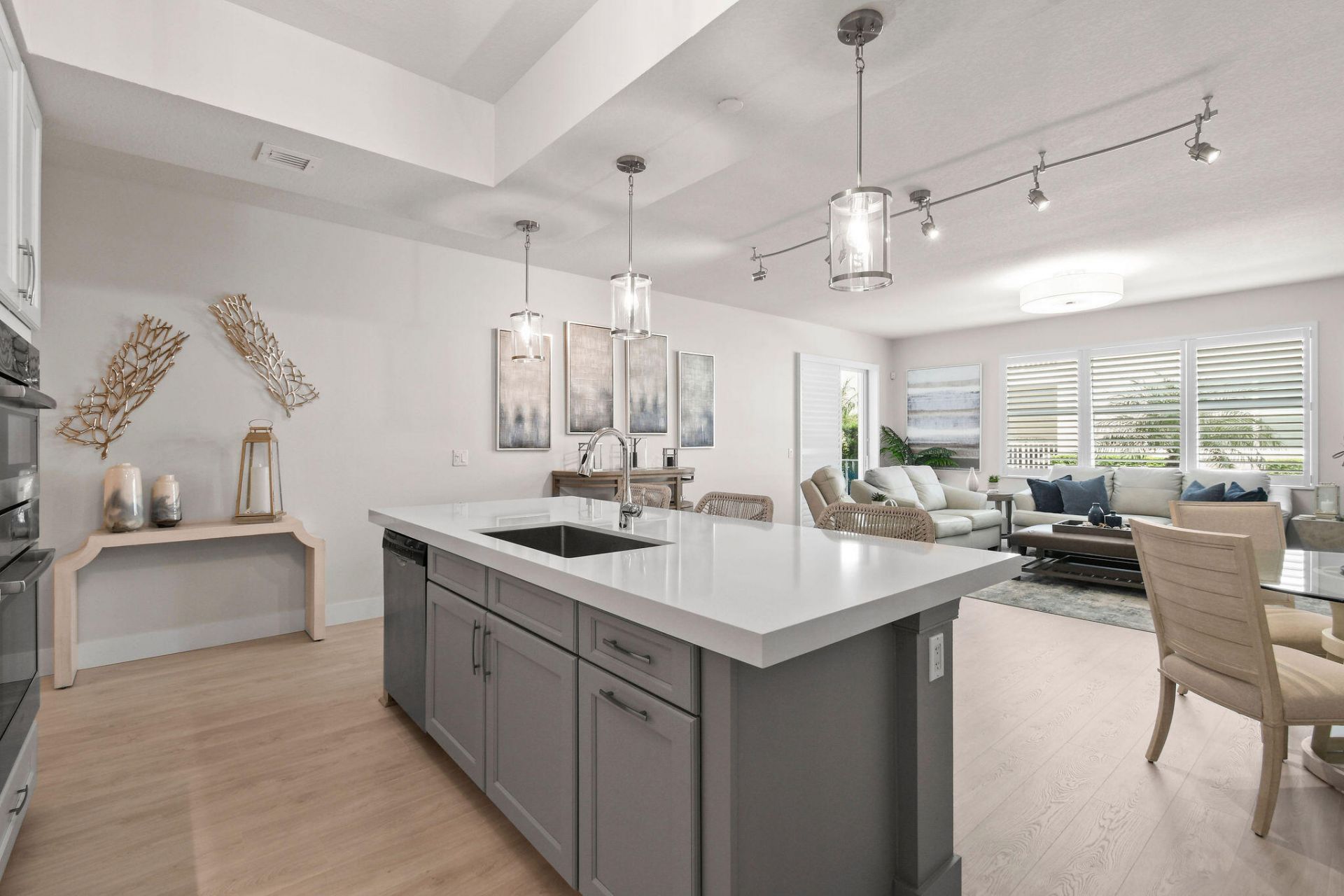 915 Bay Colony Drive S, Juno Beach, FL 33408 Photo