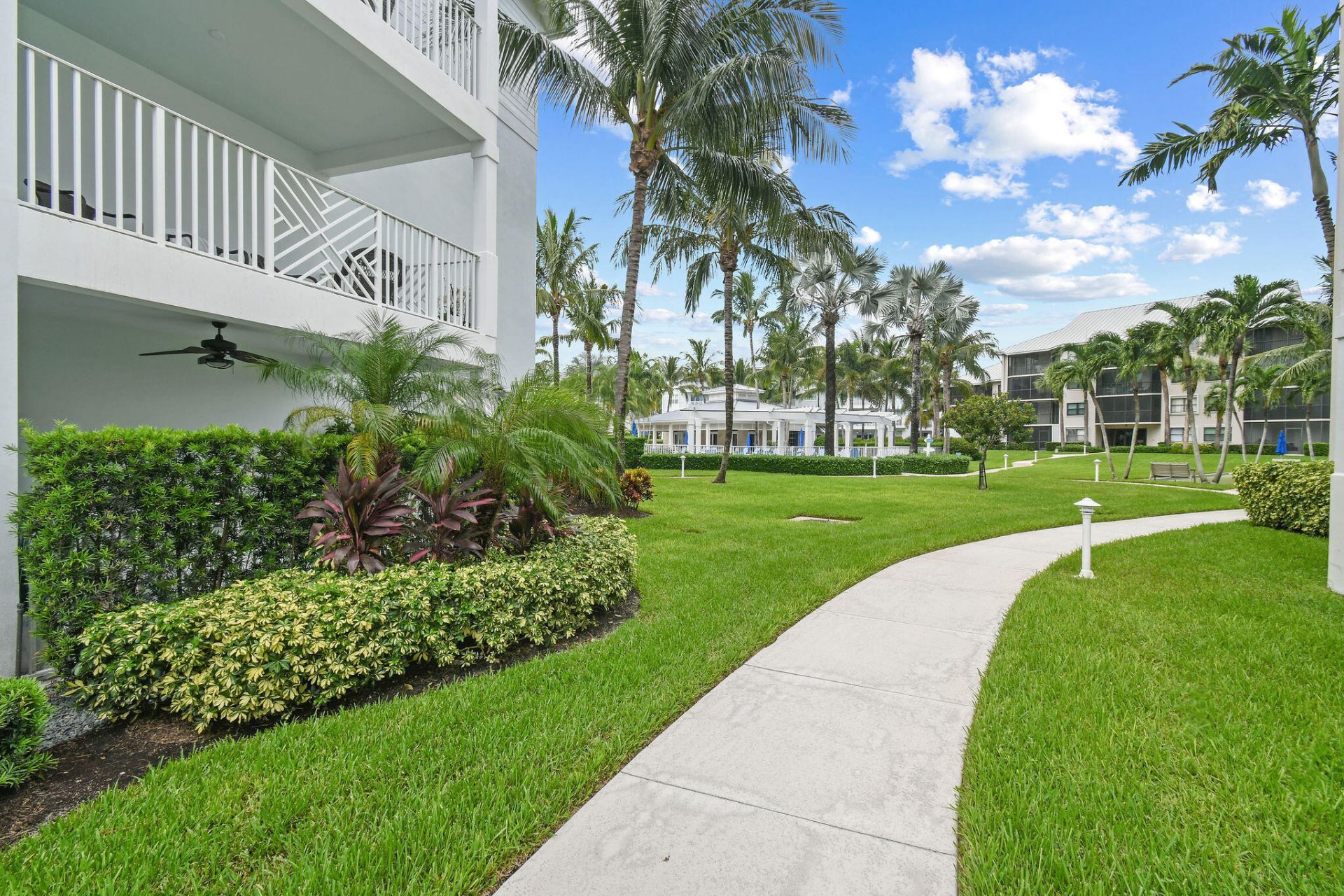 915 Bay Colony Drive S, Juno Beach, FL 33408 Photo