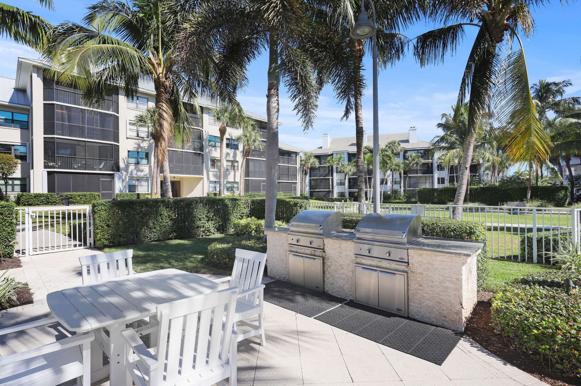 915 Bay Colony Drive S, Juno Beach, FL 33408 Photo