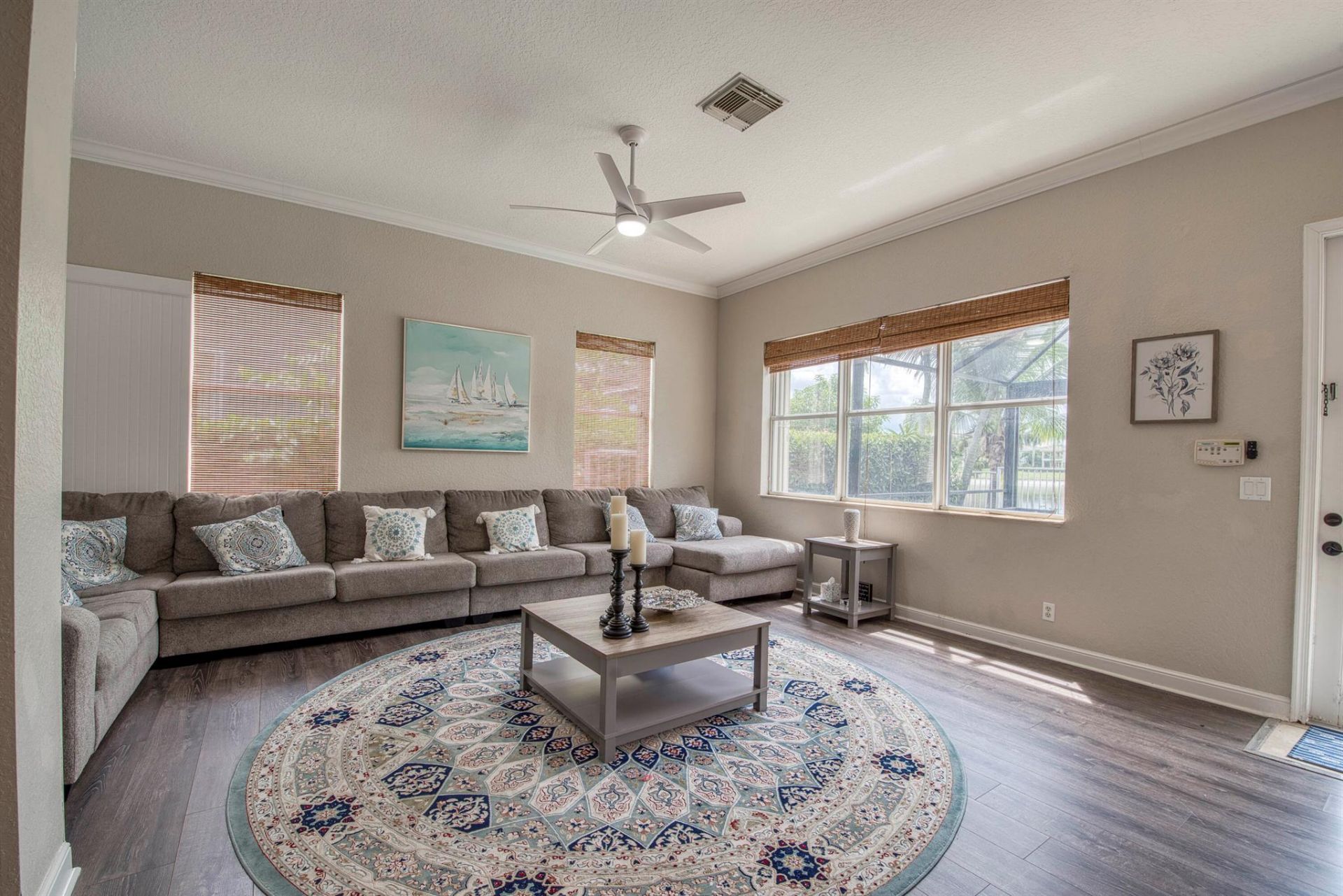 410 Cresta Circle, West Palm Beach, FL 33413 Photo